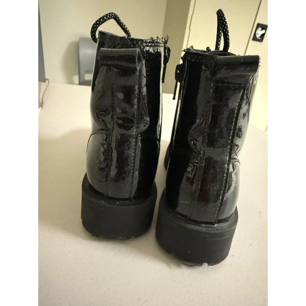Old Navy Girls Black Glitter Patent Combat Boots 1 Side Zip Lug Sole Fall/Winter